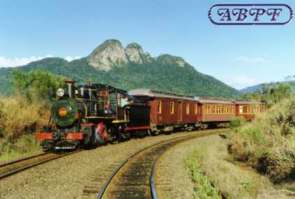 Locomotiva Tem-Wheeler (2-6-2) Com uma pequena composi��o no p�tio da esta��o de Rio Natal